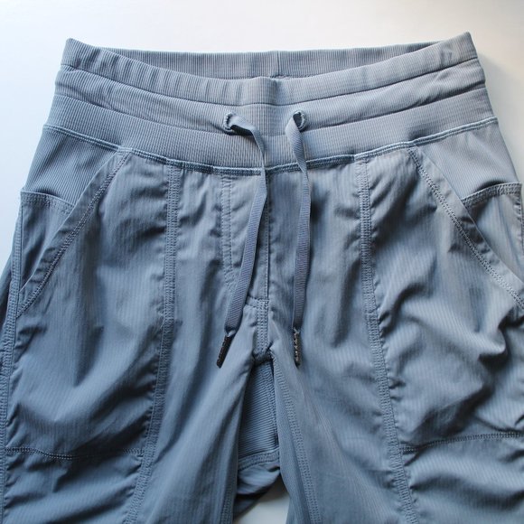 Lululemon Street To Studio 26" Pant II in Blue Denim Size 4 Swift - Picture 5 of 10